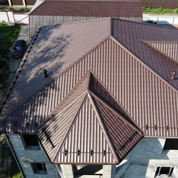 Монтаж сложной крыши и кровли в Заозёрске и Мурманской области